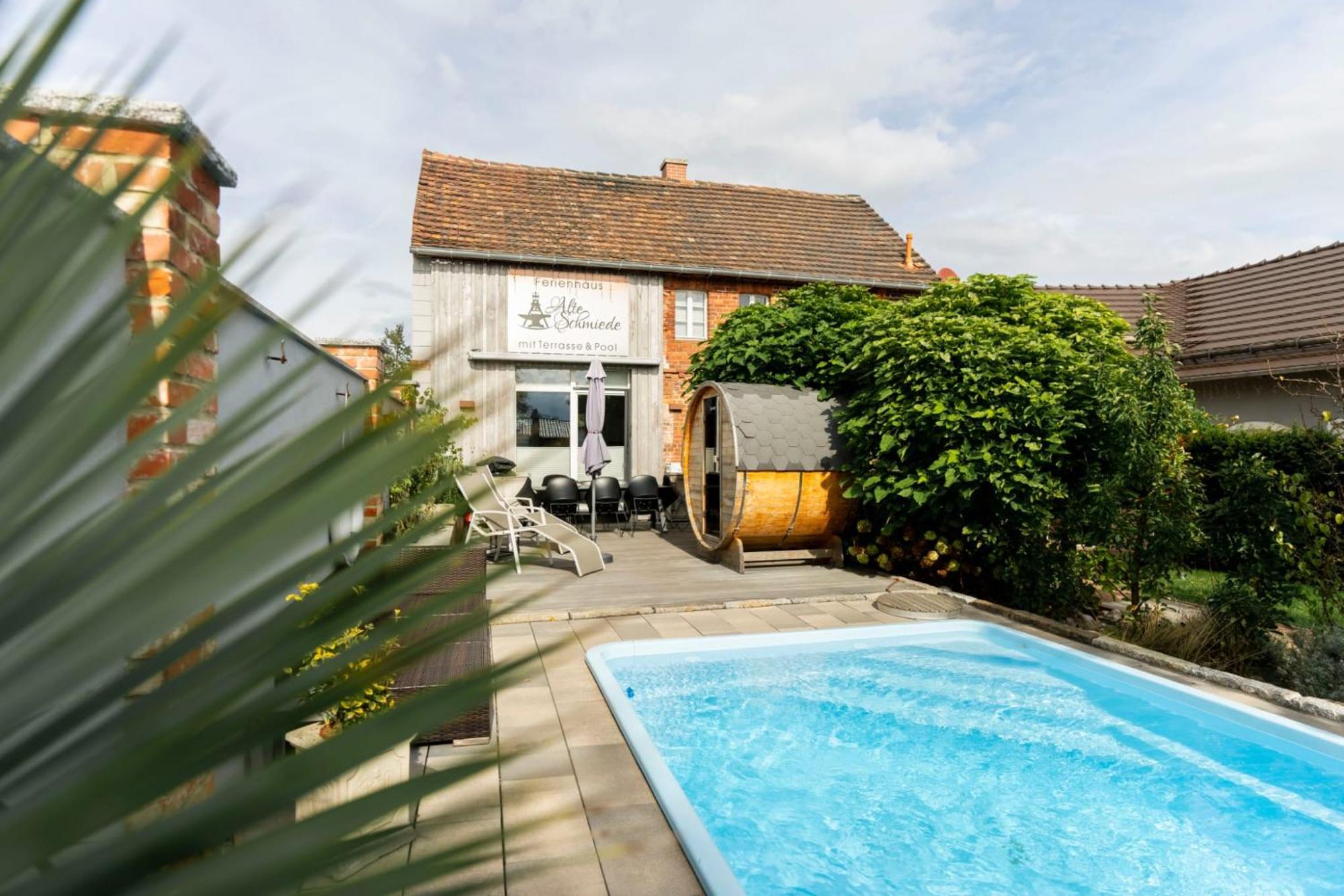 Alte Schmiede Mit Sauna, Pool Und Whirpool Im Aussenbereich Schoenstes Ferienhaus Der Lausitz Elsterheide Exterior foto